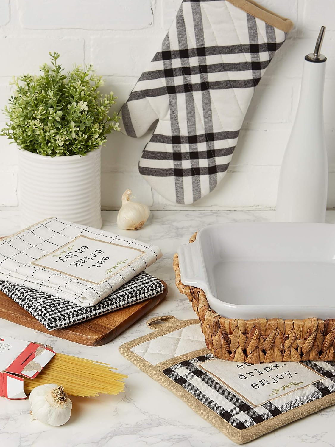 DII Home Sweet Farmhouse Kitchen Set 4 Piece Black Collection