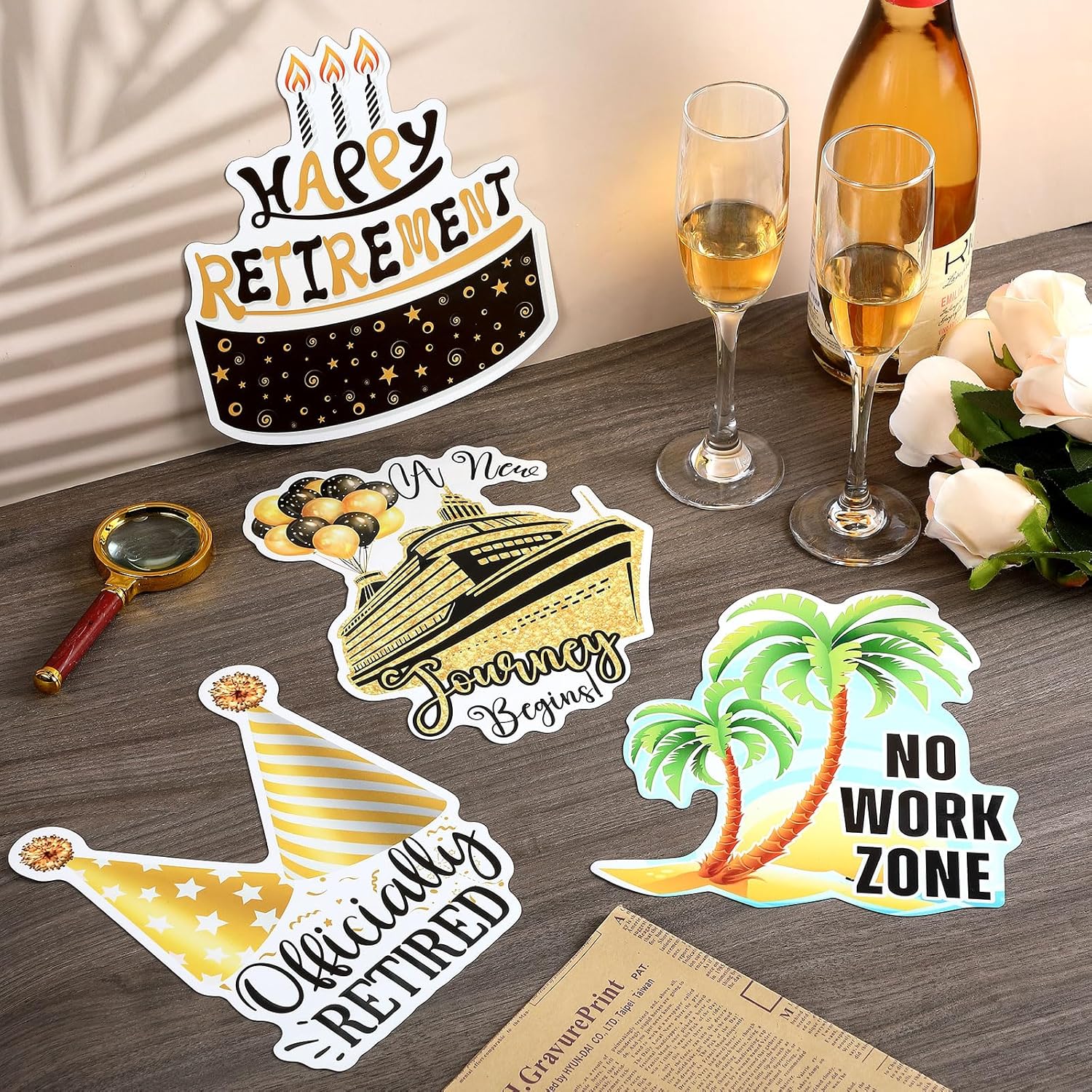 Hoteam 4 Pcs Happy Retirement Cruise Door Magnets